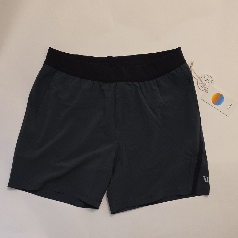 NWT Men's Vuori Draft Short. Color Charcoal. Elastic Waist Size XL, 6" Inseam